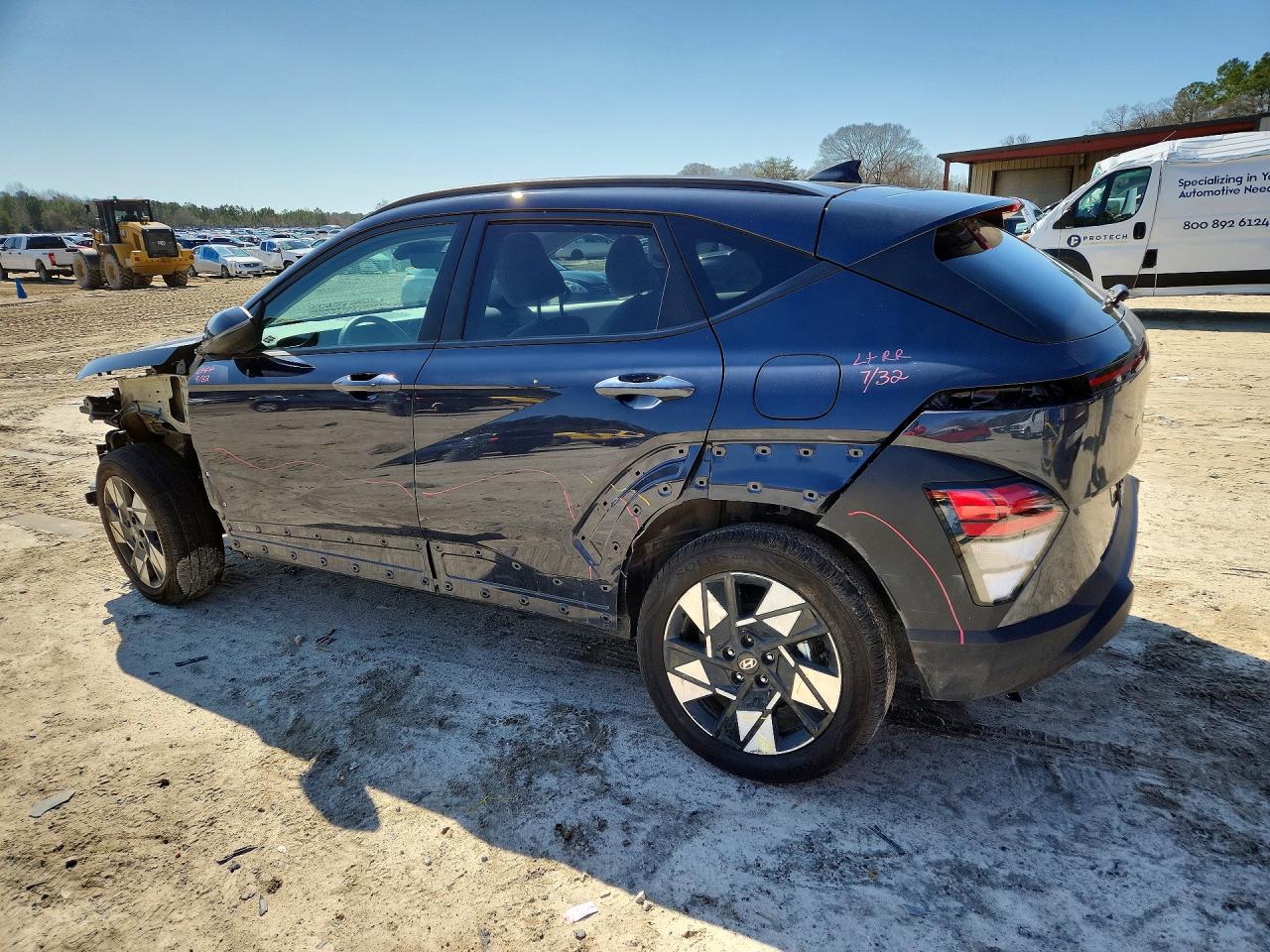 2025 HYUNDAI KONA SEL photo 3