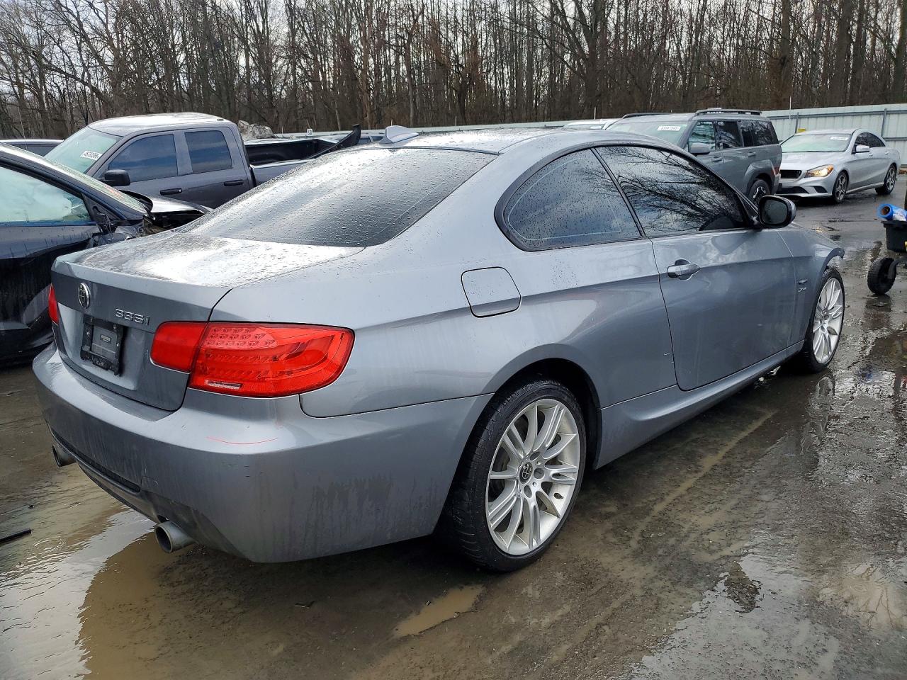 2013 BMW 335 XI photo 3