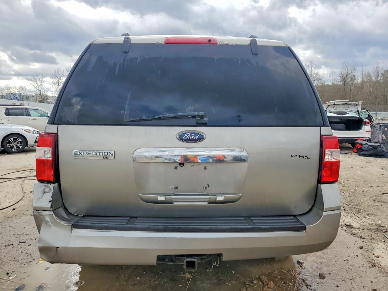 2008 FORD EXPEDITION XLT photo 6
