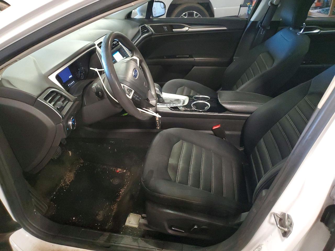 2013 FORD FUSION SE photo 13