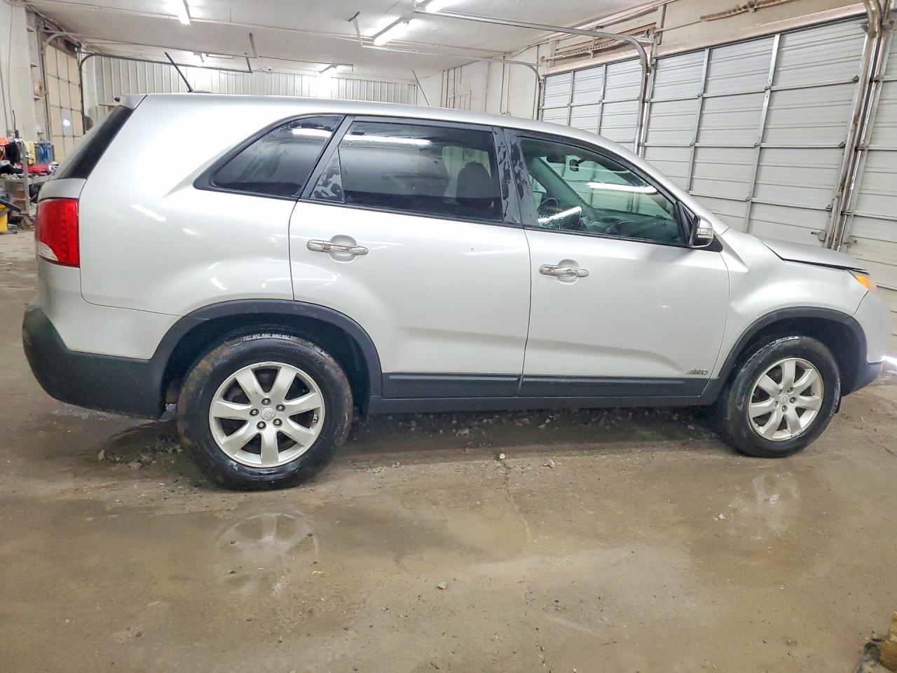 2011 KIA SORENTO LX photo 5