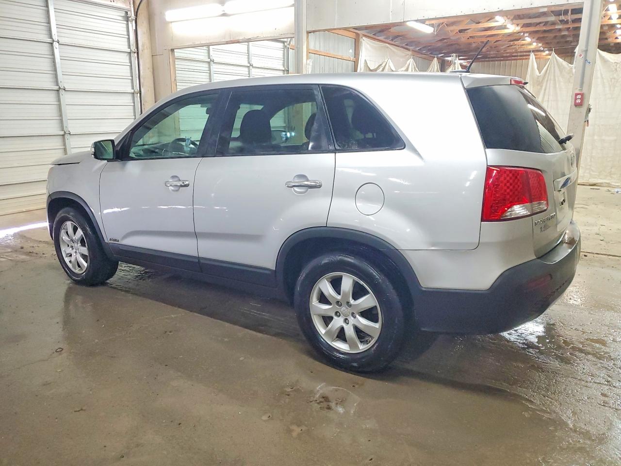 2011 KIA SORENTO LX photo 3