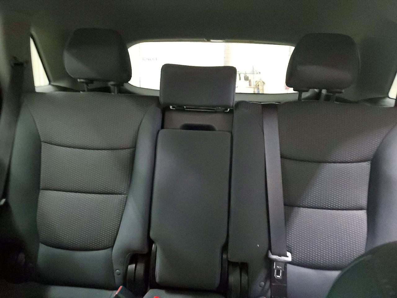 2011 KIA SORENTO LX photo 19