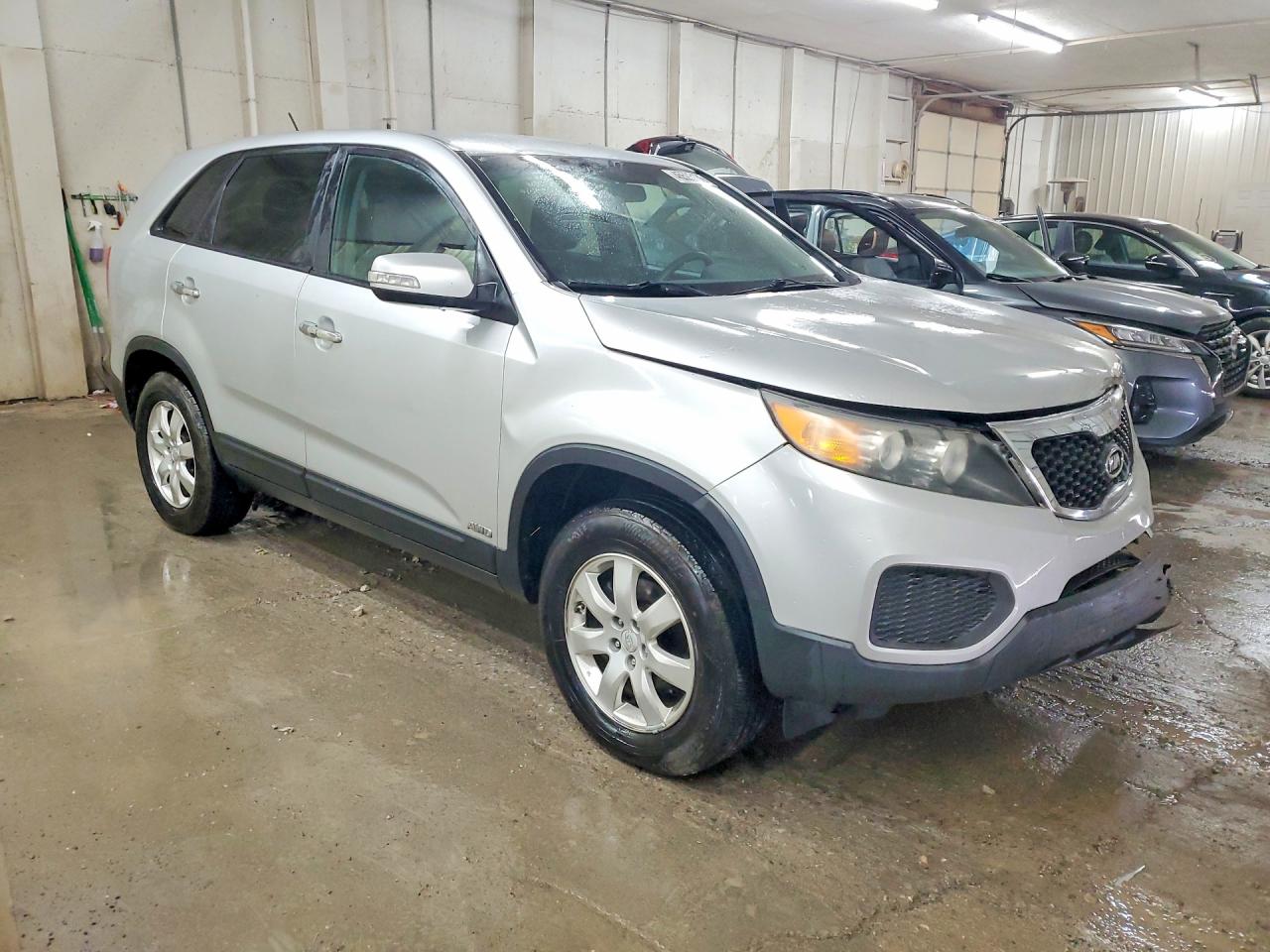 2011 KIA SORENTO LX photo 7