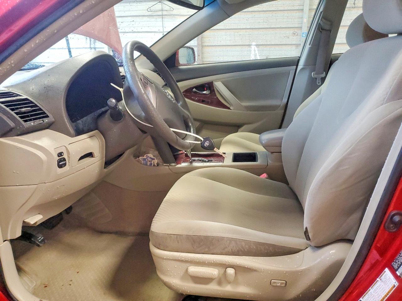 2007 TOYOTA CAMRY LE photo 13