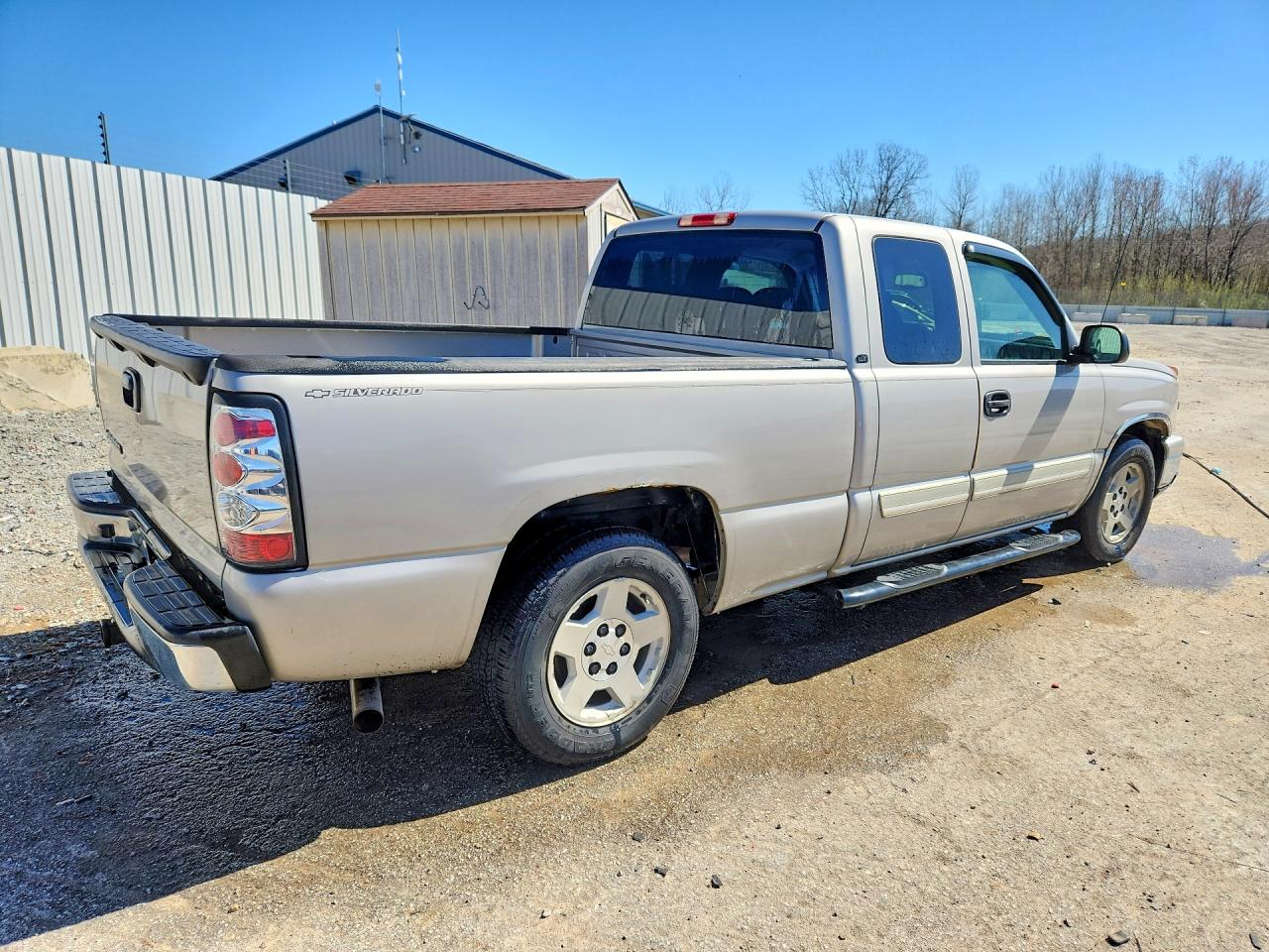 2006 CHEVROLET SILVERADO C1500 photo 3