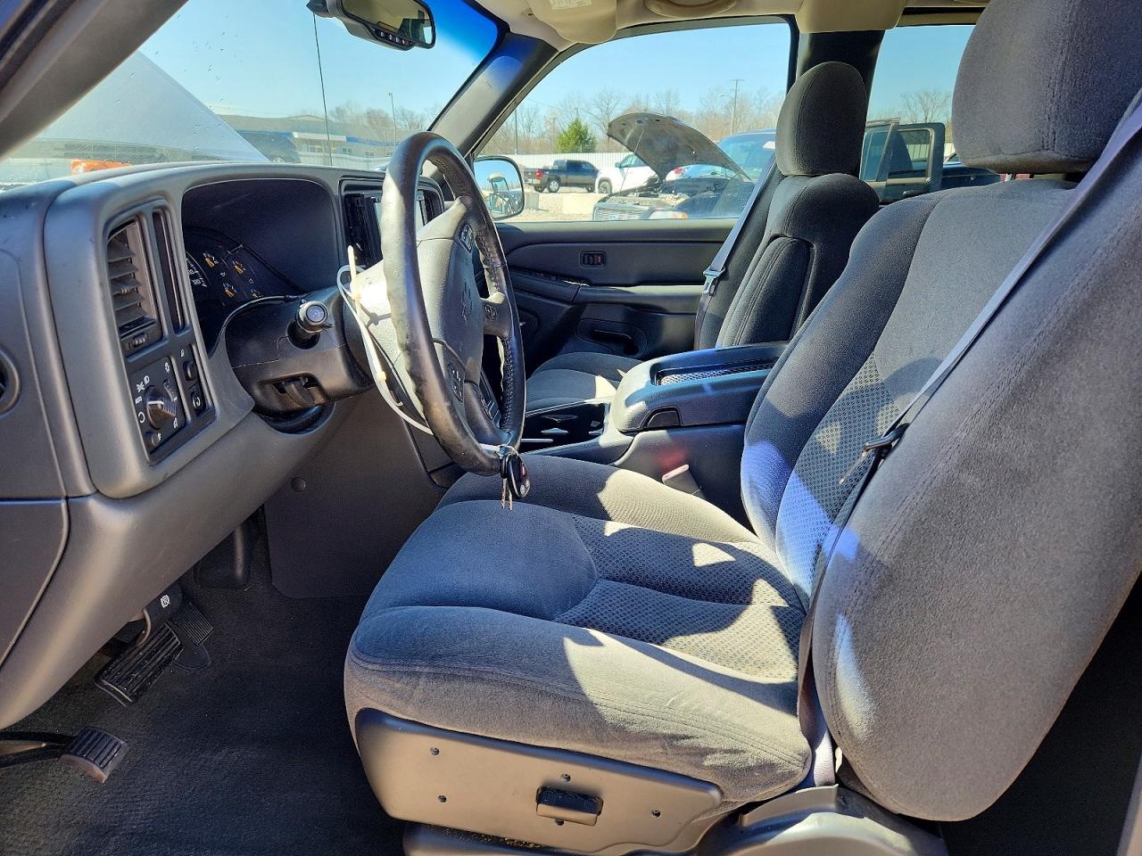 2006 CHEVROLET SILVERADO C1500 photo 7