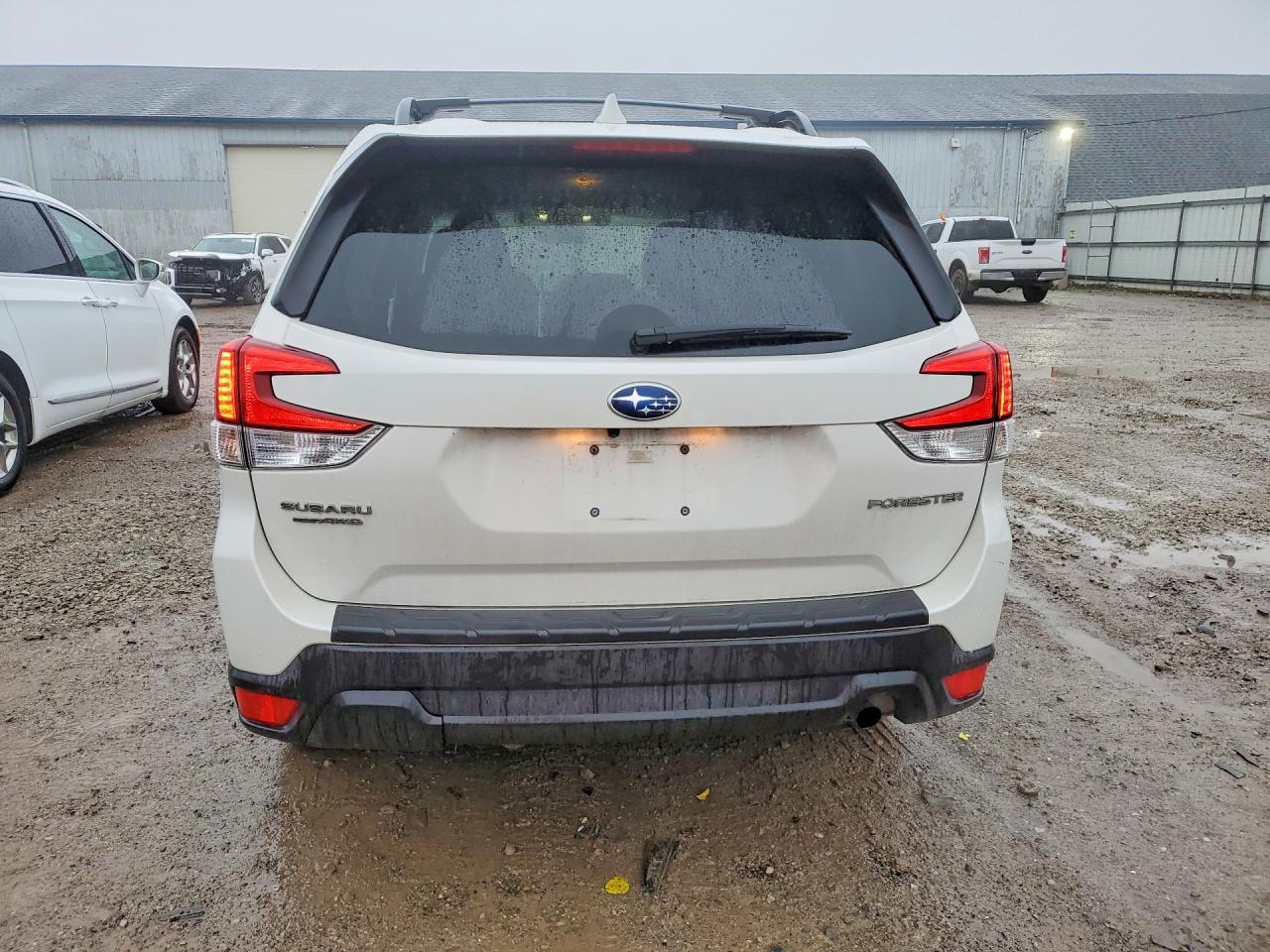 2019 SUBARU FORESTER PREMIUM photo 6