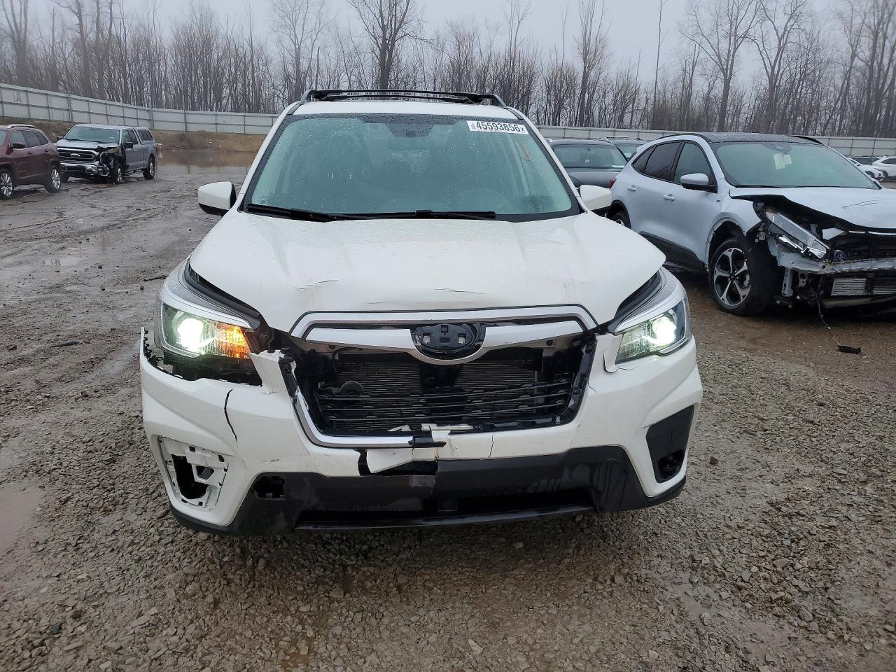 2019 SUBARU FORESTER PREMIUM photo 5