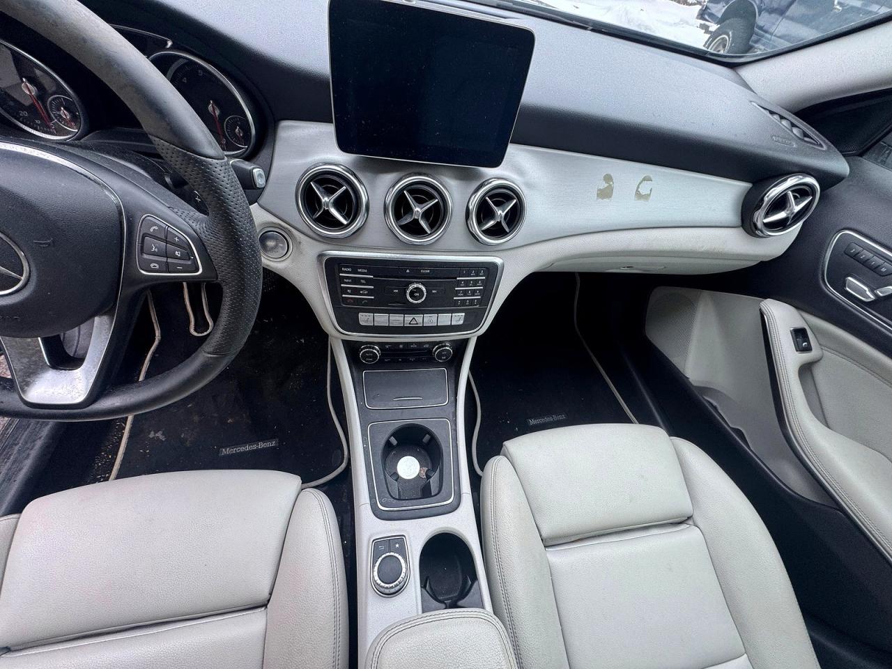 2019 MERCEDES-BENZ GLA 250 photo 21