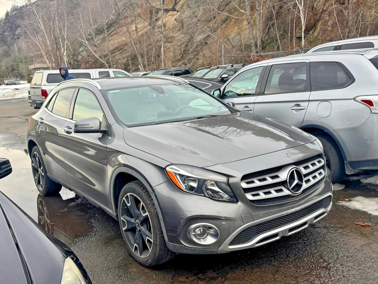 2019 MERCEDES-BENZ GLA