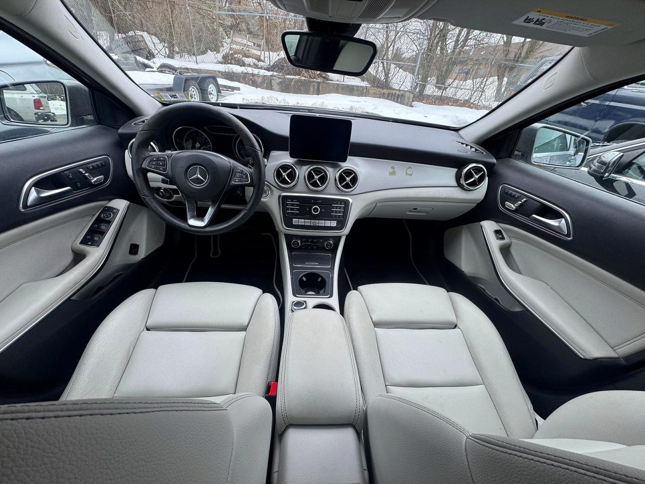 2019 MERCEDES-BENZ GLA 250 photo 17