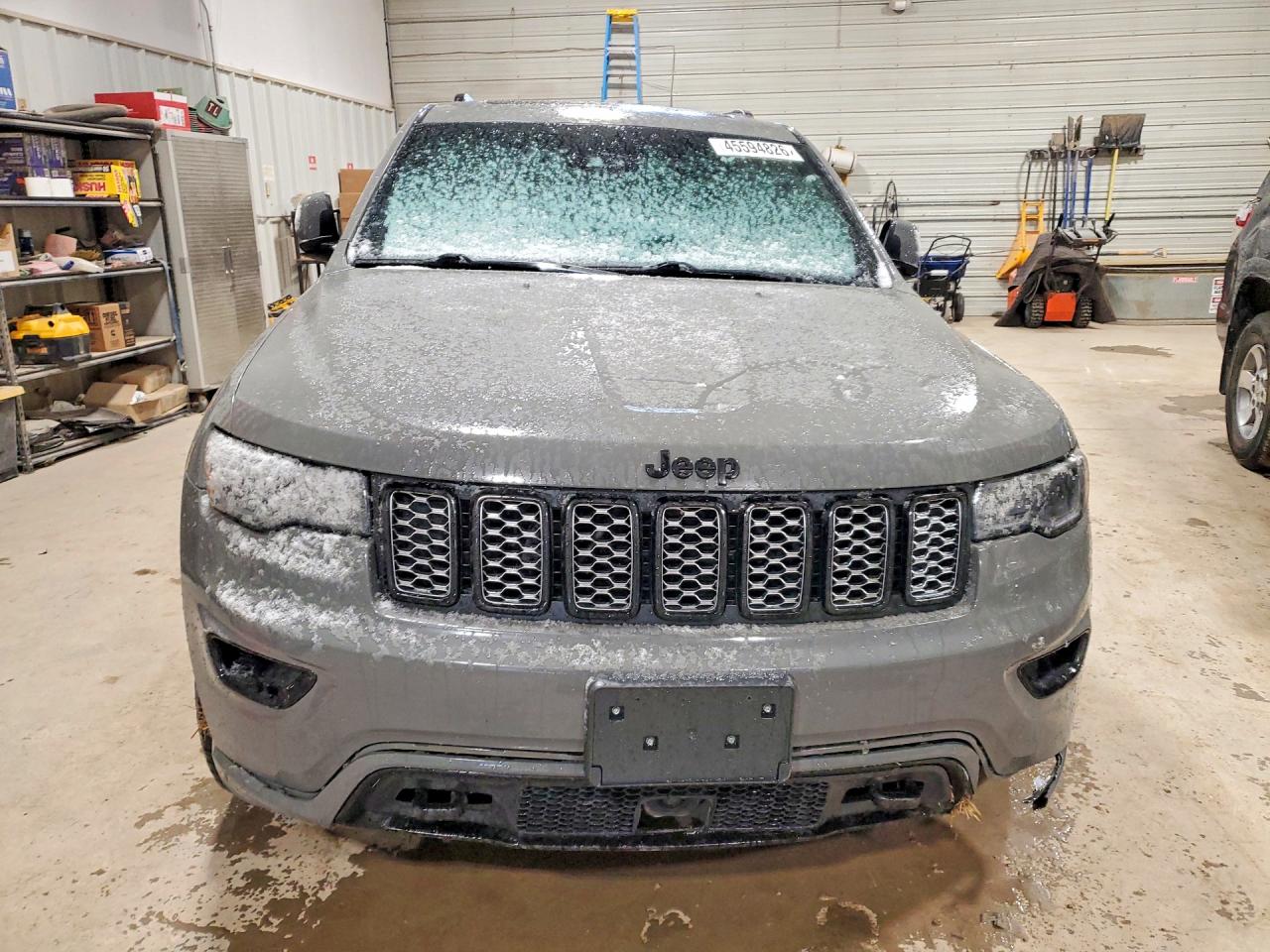 2020 JEEP GRAND CHEROKEE LAREDO photo 9