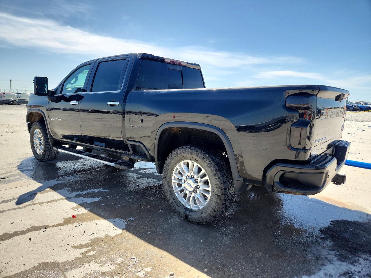 2020 CHEVROLET SILVERADO K2500 HIGH COUNTRY photo 4