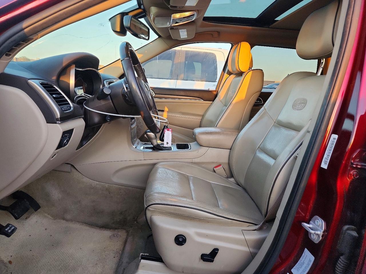 2016 JEEP GRAND CHEROKEE OVERLAND photo 13