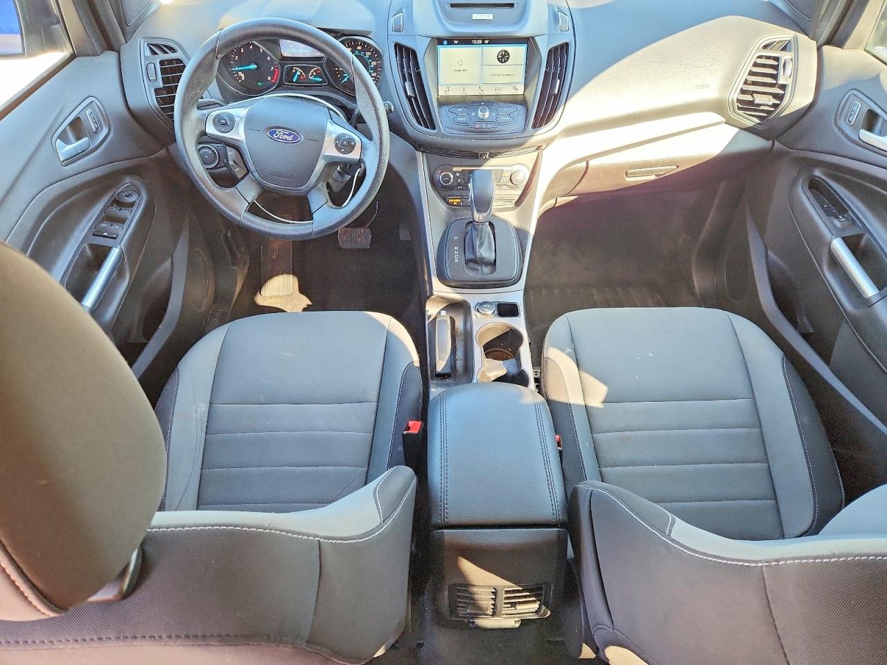 2016 FORD ESCAPE SE photo 8