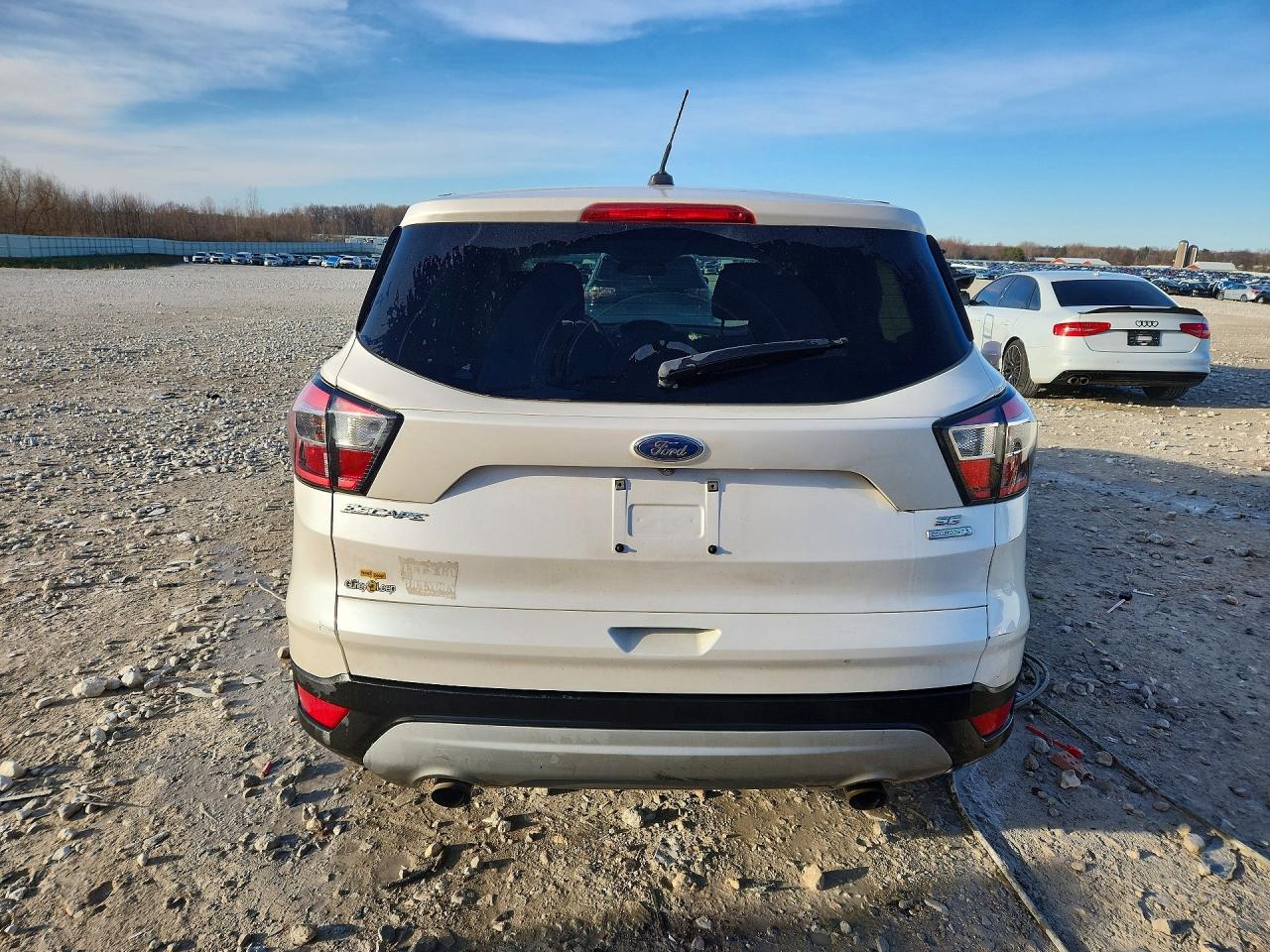 2017 FORD ESCAPE SE photo 6