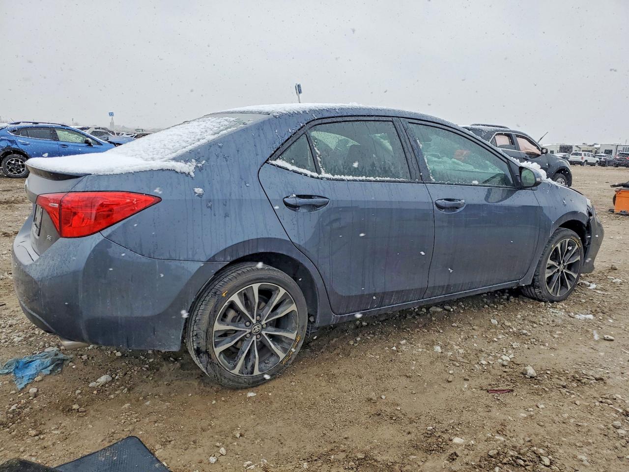 2019 TOYOTA COROLLA SE photo 5