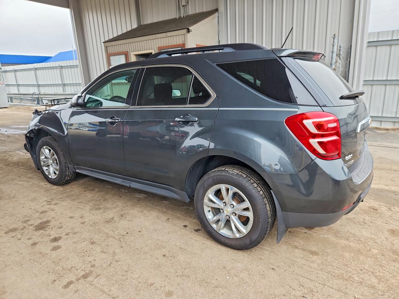 2017 CHEVROLET EQUINOX LT photo 2