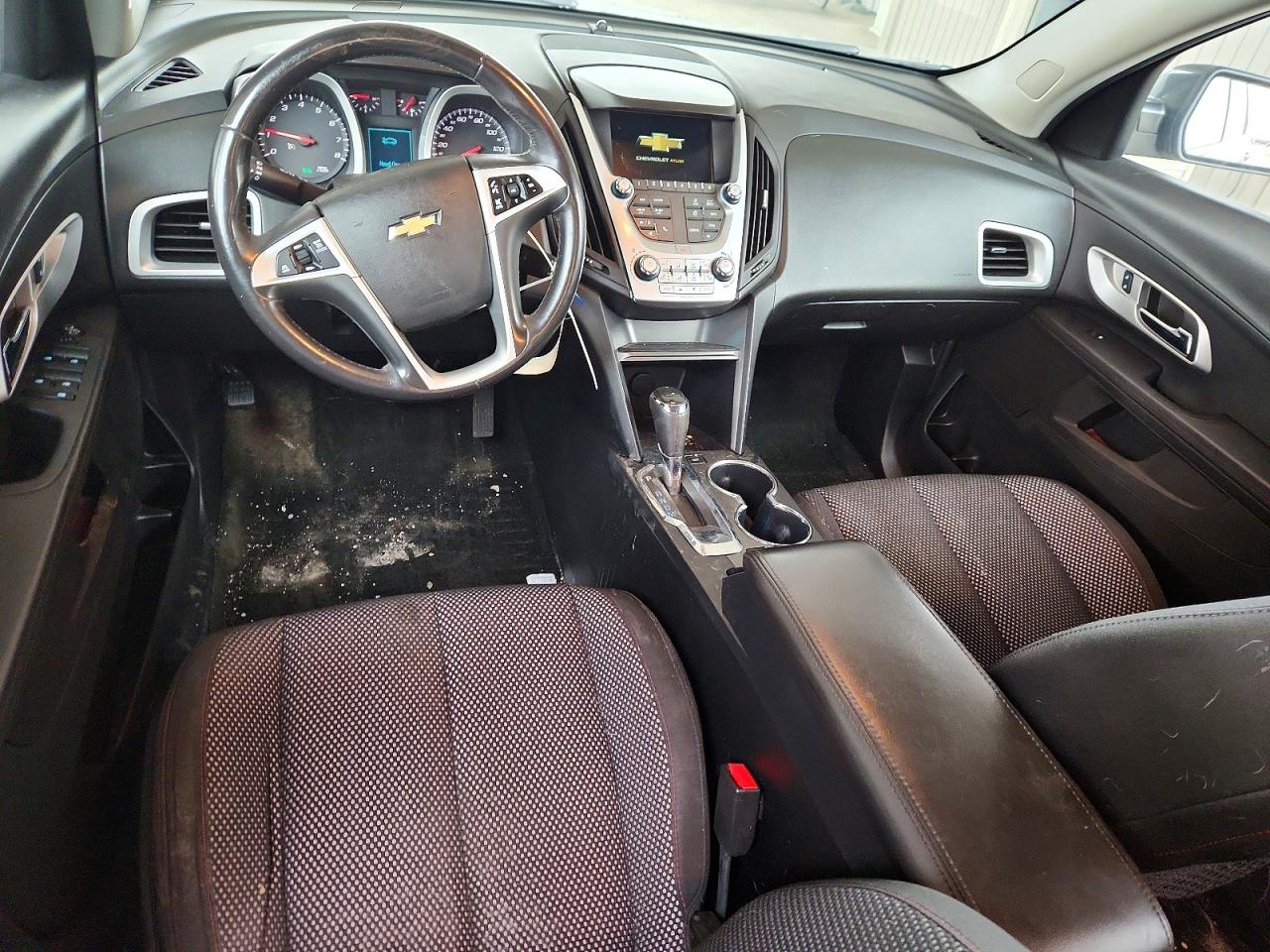 2017 CHEVROLET EQUINOX LT photo 8