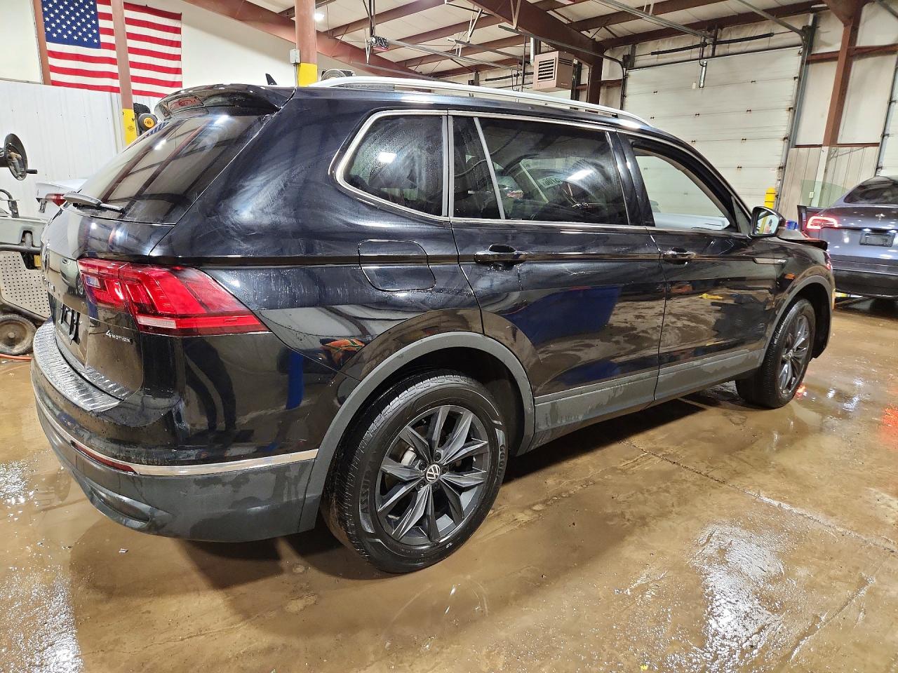 2024 VOLKSWAGEN TIGUAN SE photo 5