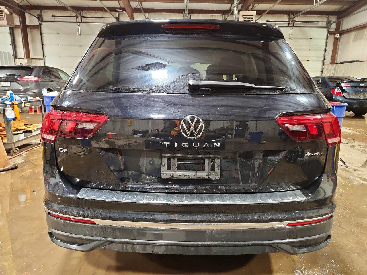 2024 VOLKSWAGEN TIGUAN SE photo 11