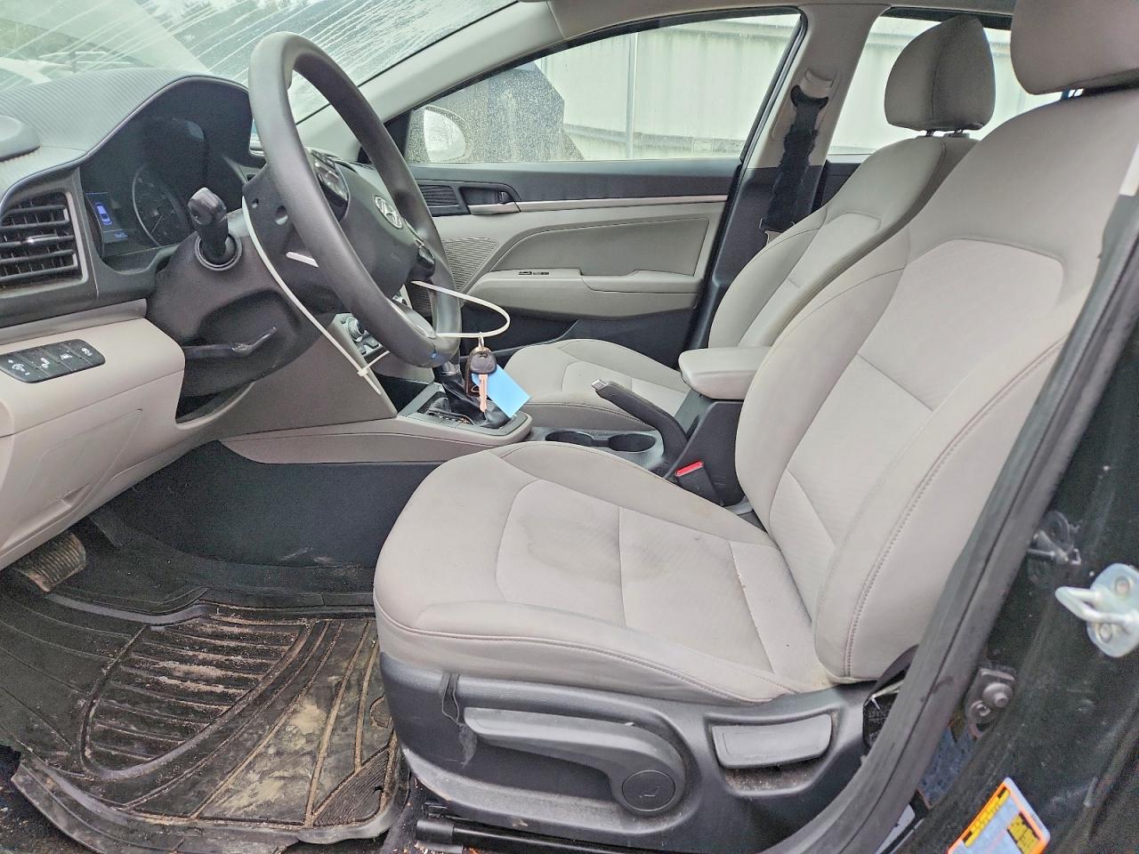 2020 HYUNDAI ELANTRA SEL photo 19