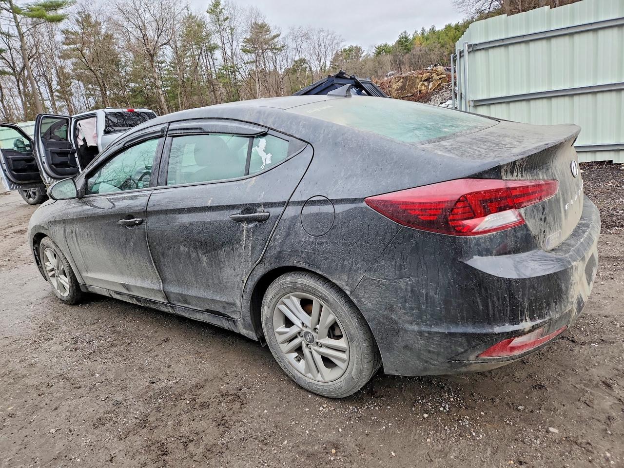 2020 HYUNDAI ELANTRA SEL photo 4