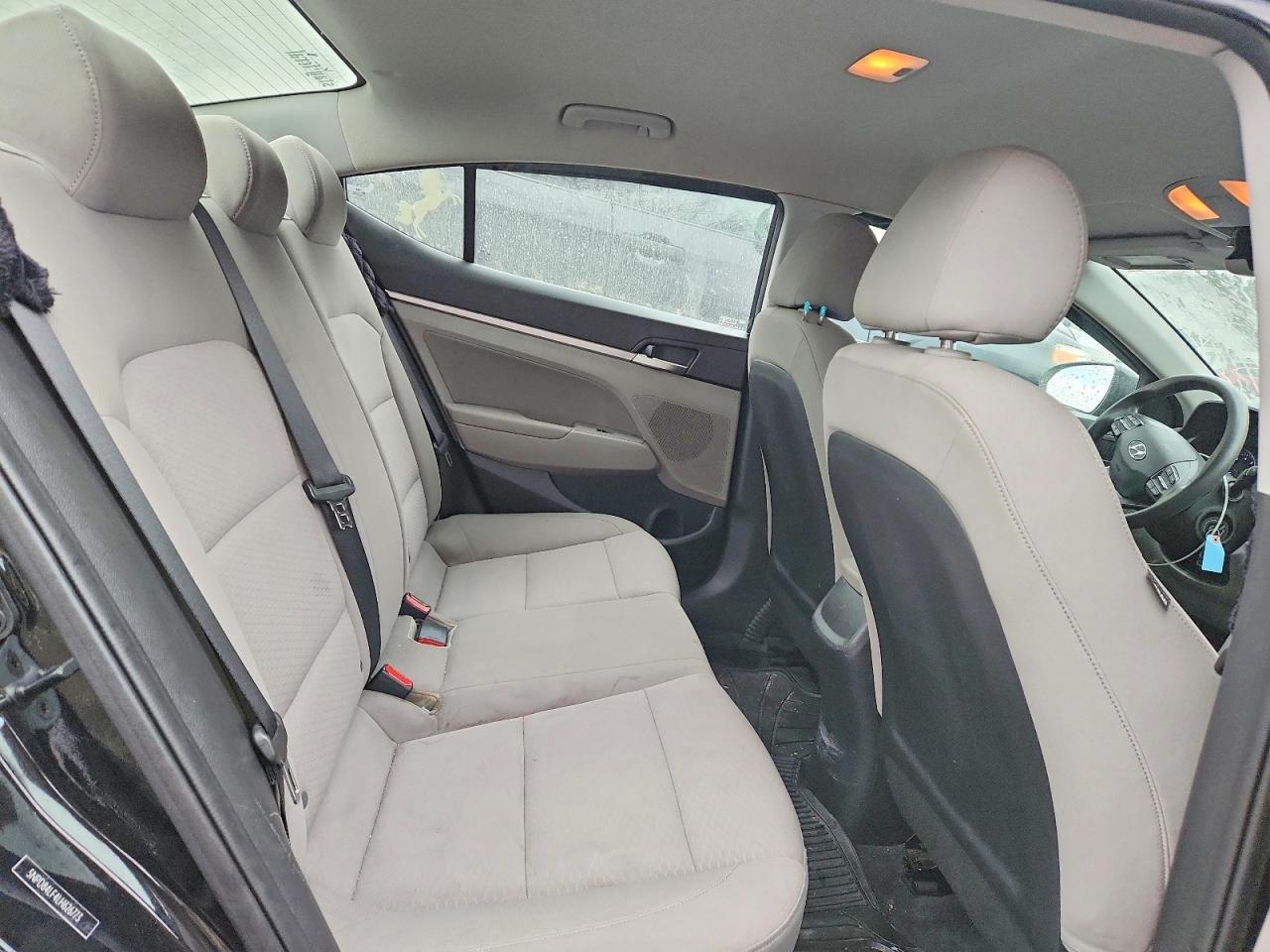 2020 HYUNDAI ELANTRA SEL photo 28