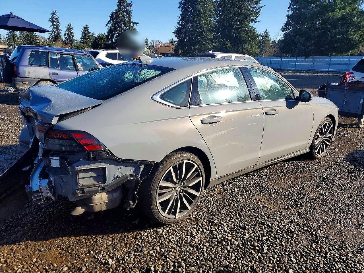 2025 HONDA ACCORD TOURING HYBRID photo 3