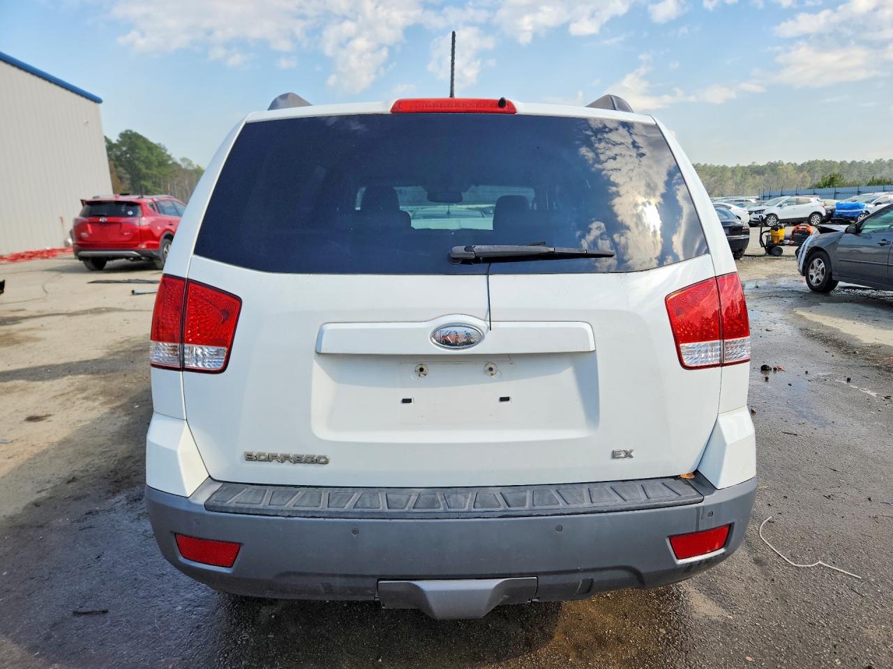2009 KIA BORREGO LX photo 6