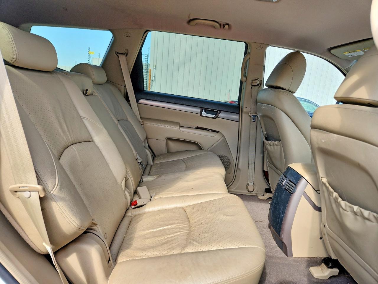 2009 KIA BORREGO LX photo 11