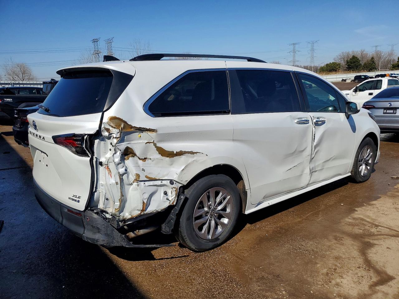 2022 TOYOTA SIENNA XLE 7-PASSENGER photo 7