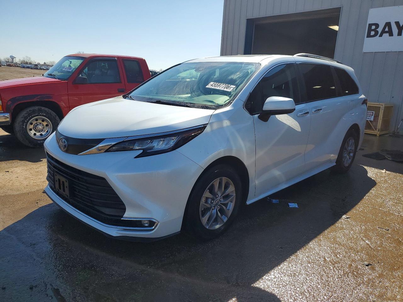 2022 TOYOTA SIENNA