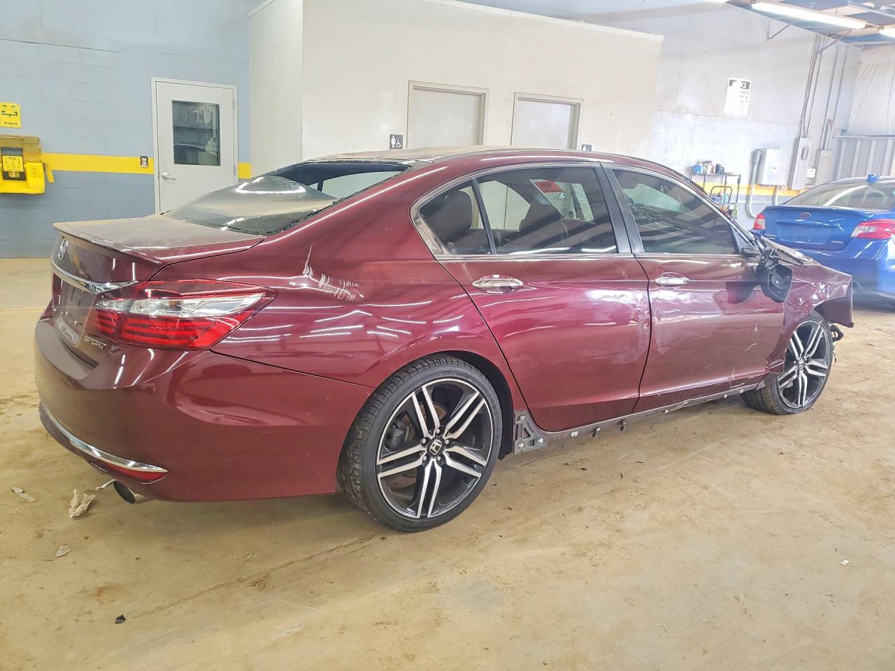 2016 HONDA ACCORD SPORT photo 3