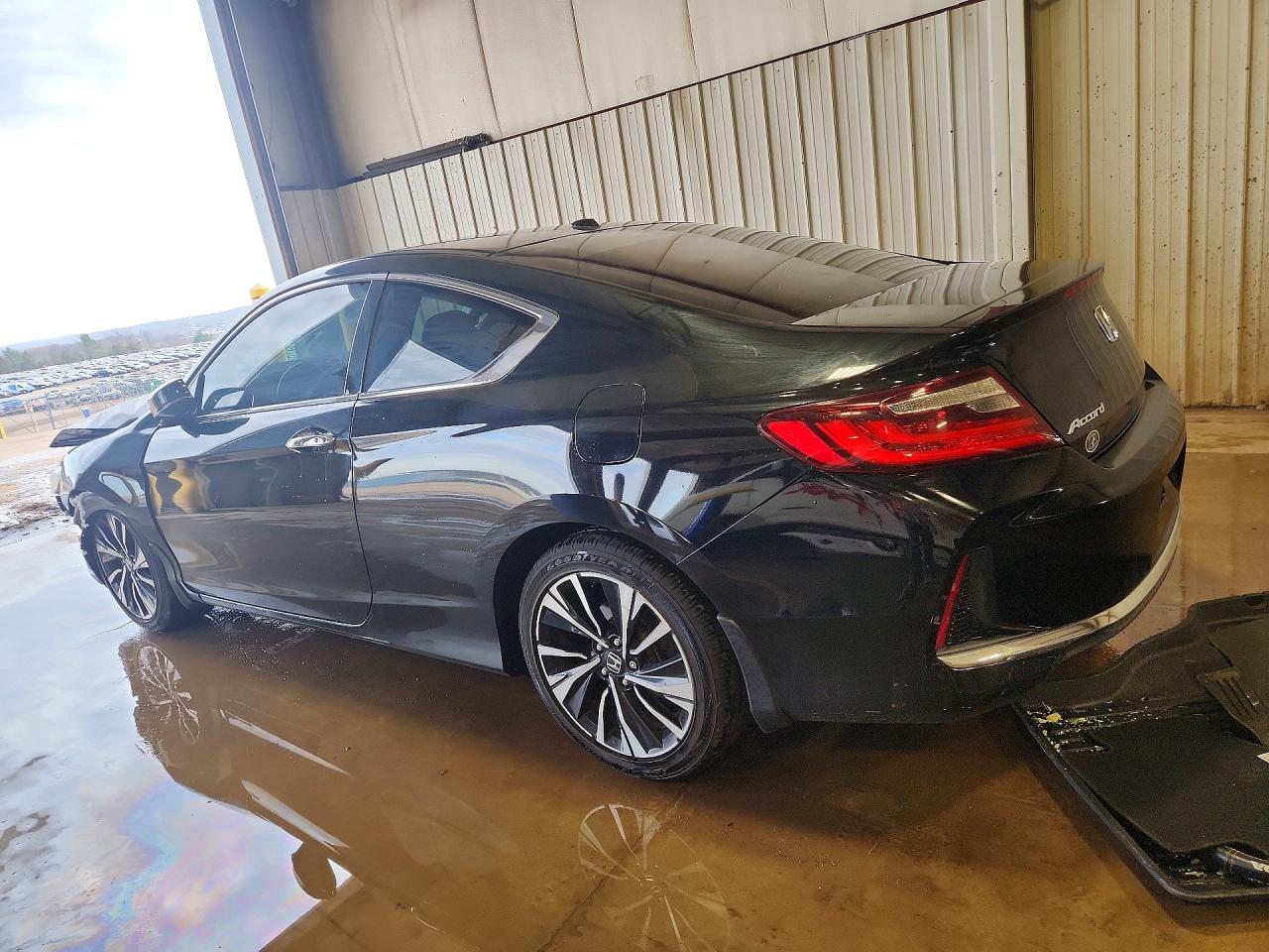 2017 HONDA ACCORD EXL photo 2