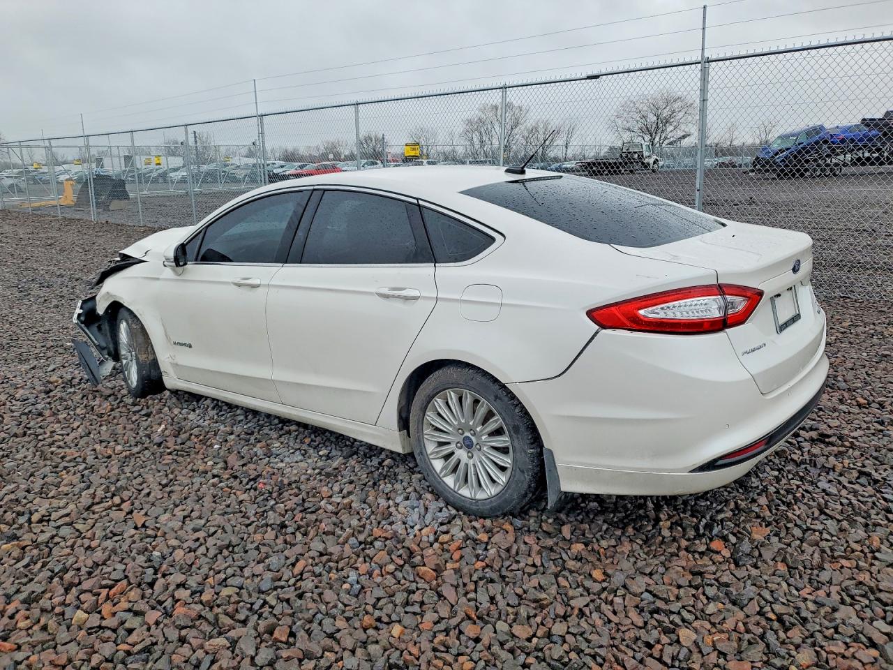 2015 FORD FUSION SE HYBRID photo 4