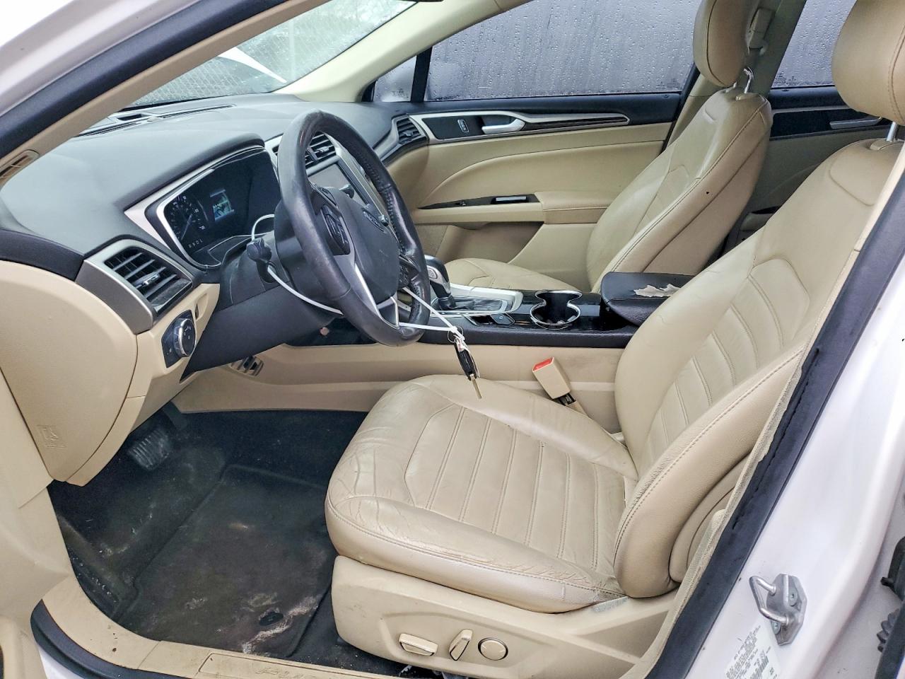 2015 FORD FUSION SE HYBRID photo 19