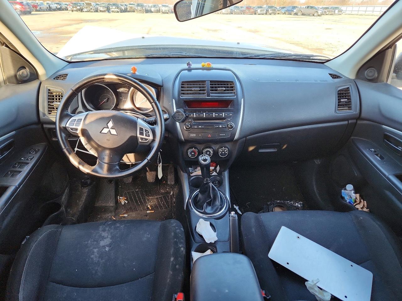 2012 MITSUBISHI OUTLANDER SPORT ES photo 29