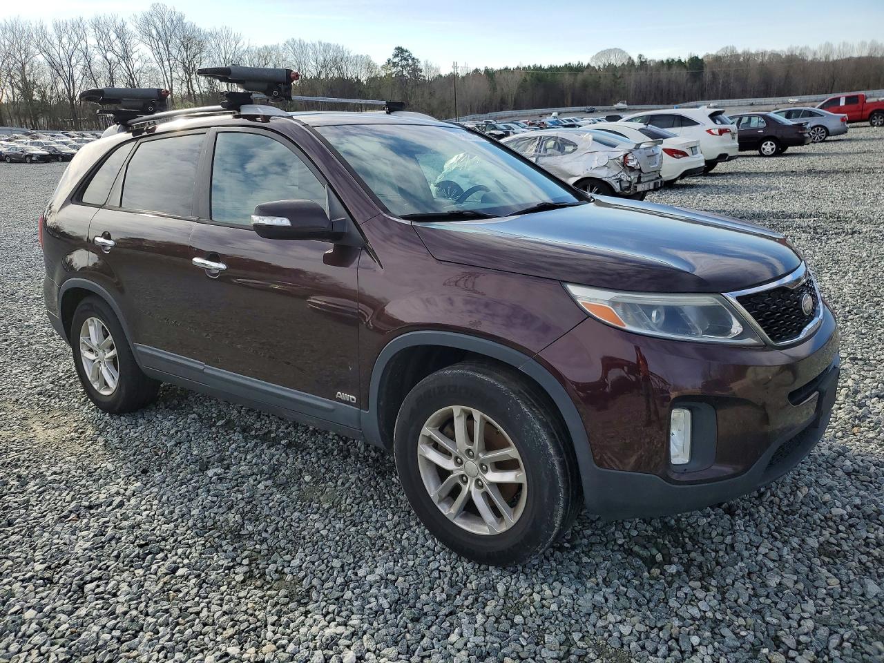 2014 KIA SORENTO LX photo 4