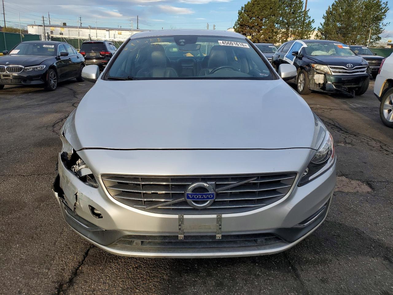 2015 VOLVO S60 PREMIER photo 5