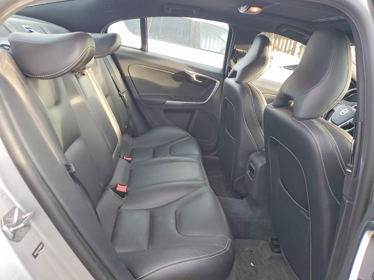 2015 VOLVO S60 PREMIER photo 10