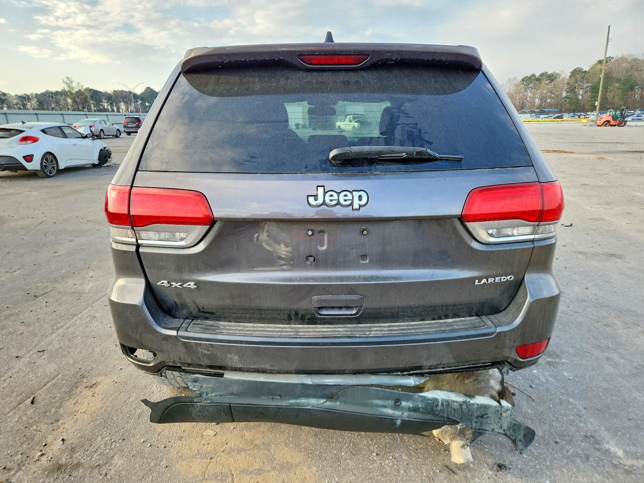 2014 JEEP GRAND CHEROKEE LAREDO photo 16