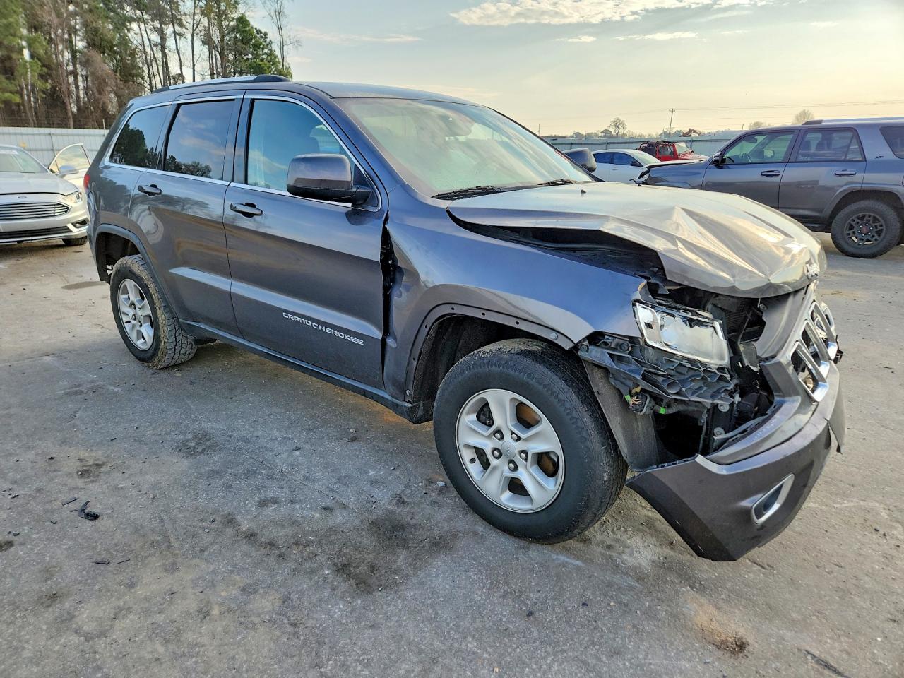 2014 JEEP GRAND CHEROKEE LAREDO photo 10