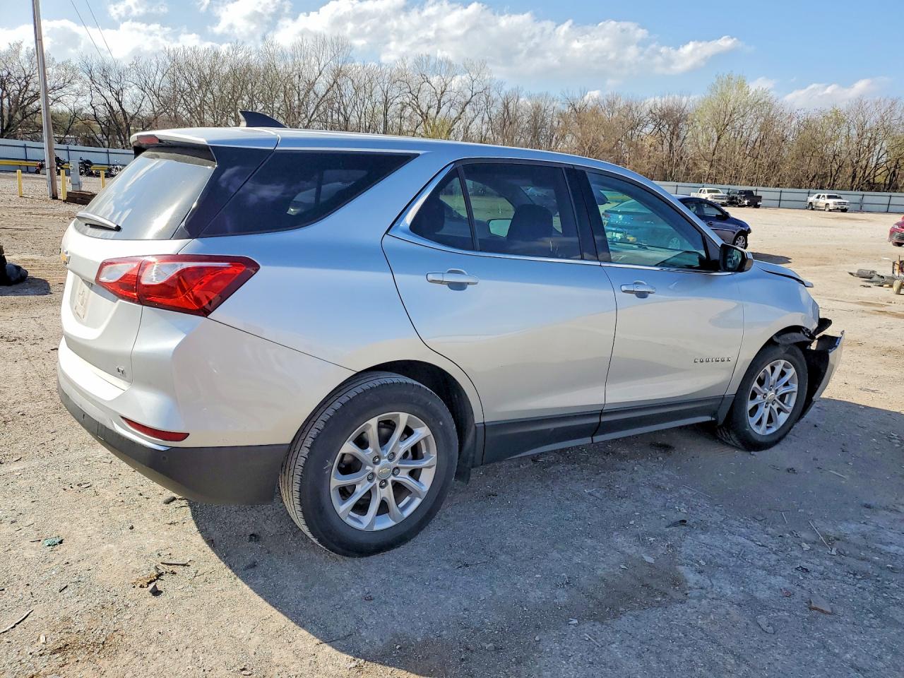 2020 CHEVROLET EQUINOX LT photo 5