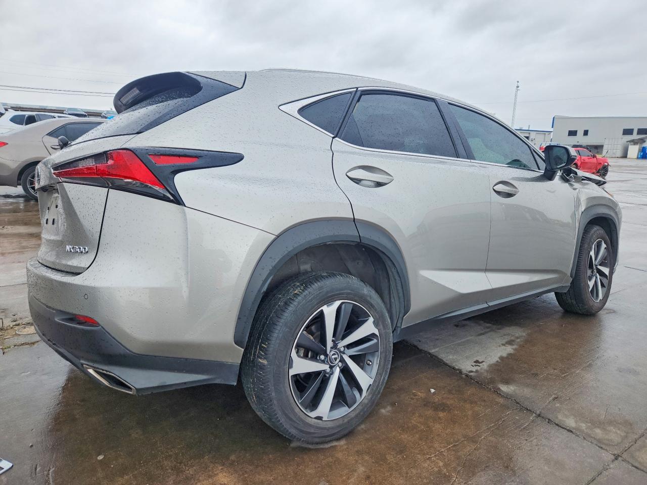 2021 LEXUS NX 300 photo 3
