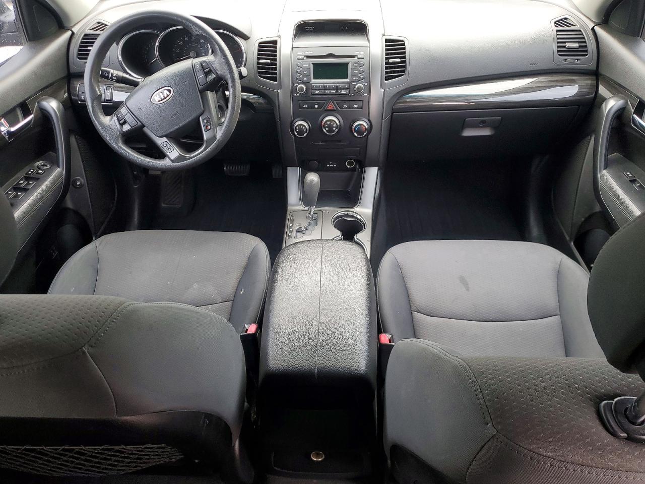 2013 KIA SORENTO LX photo 8