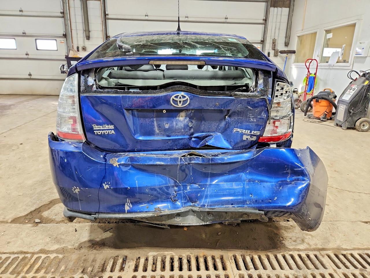 2009 TOYOTA PRIUS BASE photo 16