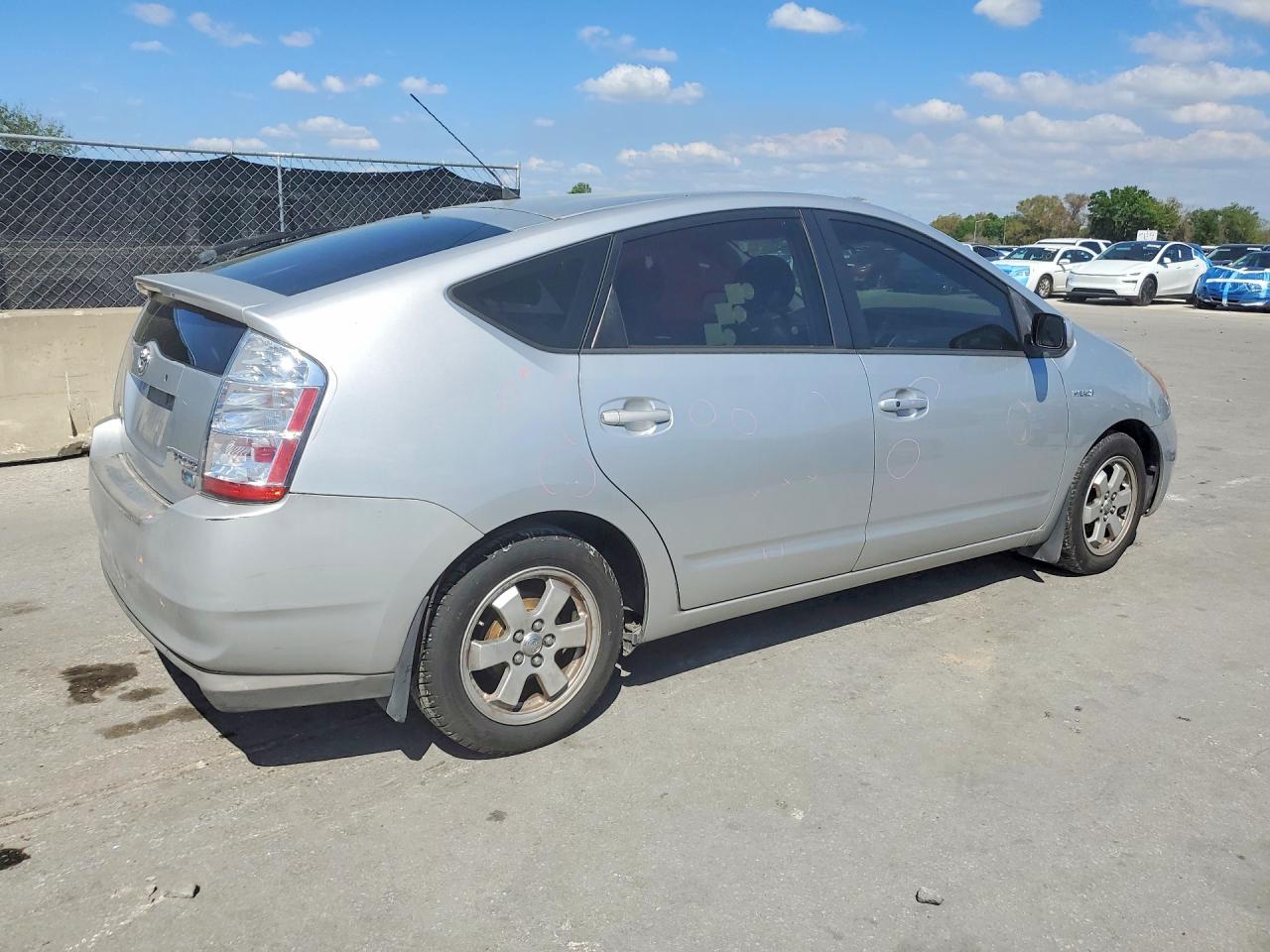 2008 TOYOTA PRIUS BASE photo 3