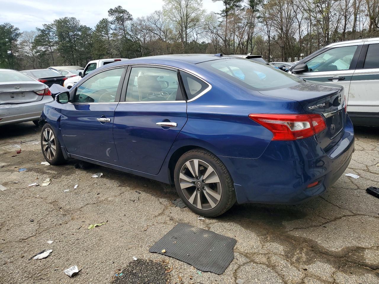 2017 NISSAN SENTRA SL photo 3